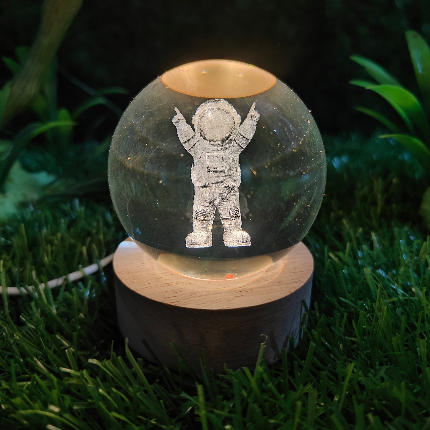3D Astronaut Crystal Ball Lamp For Home / Office / Bedroom