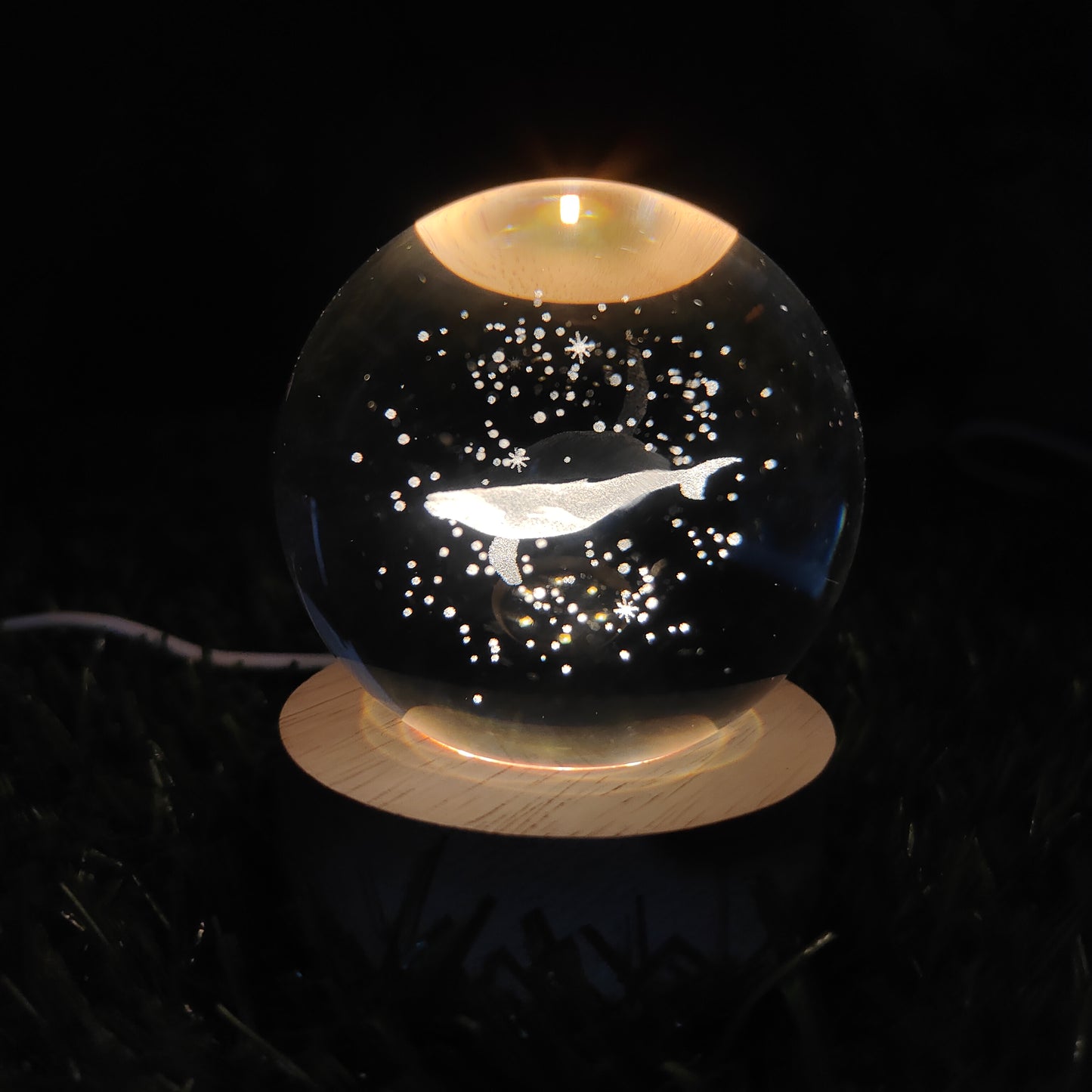 3D whale Crystal Ball Night Lamp For Decorate Rooms / Bedroom / Office / Studio Etc