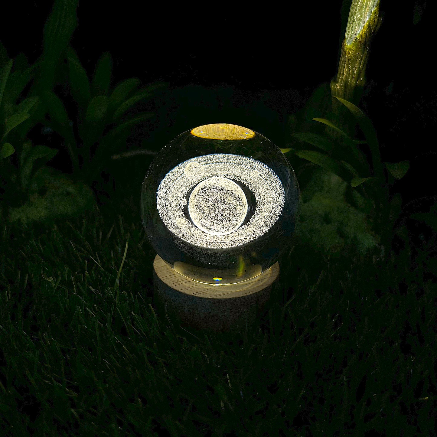3D Saturn Planet Crystal Ball Night Lamp For Decorate Home Rooms / Bedrooms / Office / Studio Etc