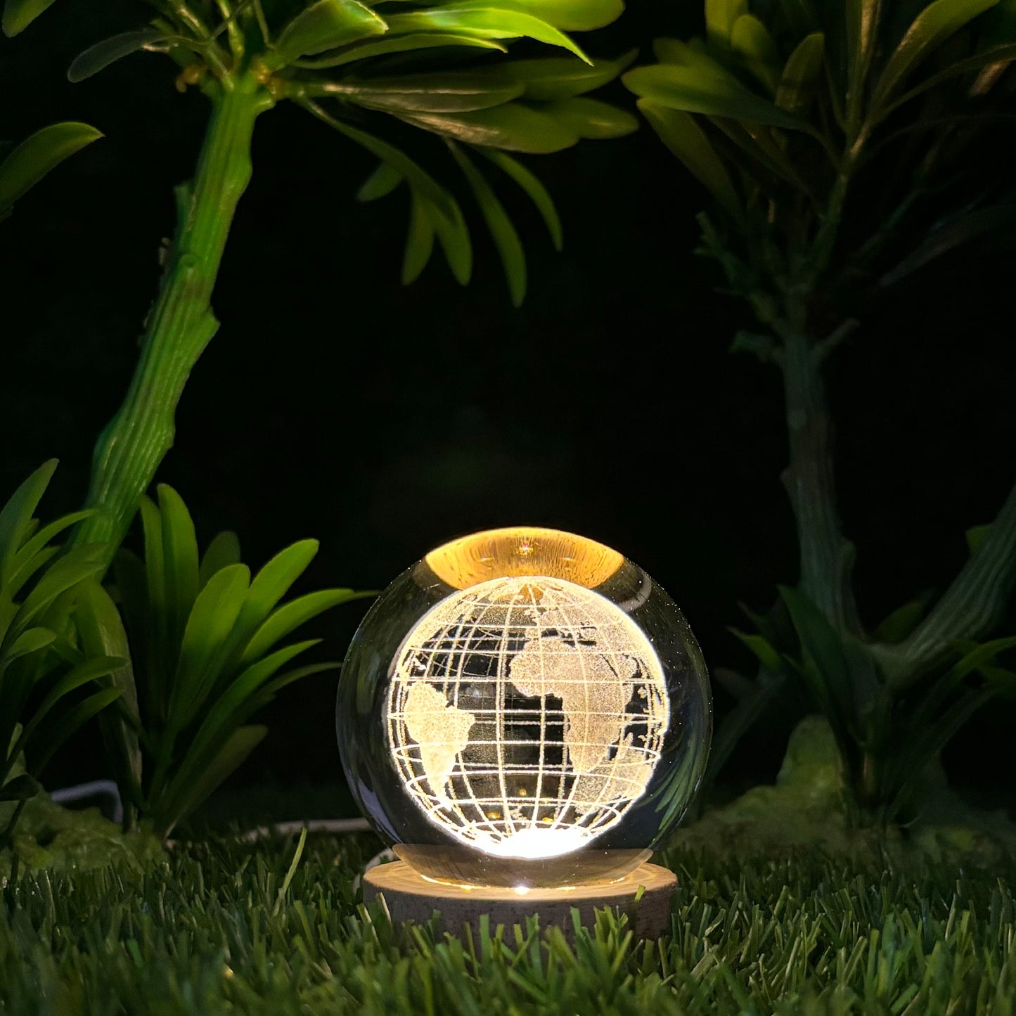 3D Earth Crystal Ball Night Table Lamp For Decorate Home Rooms / Bedrooms / Office Table / Studio Etc